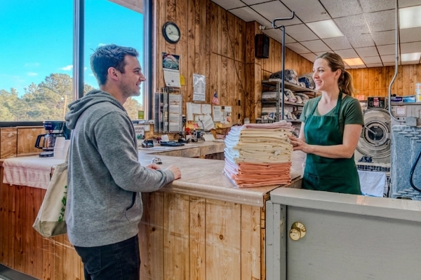 Mountain Top Laundry Customer Service 001 600X400